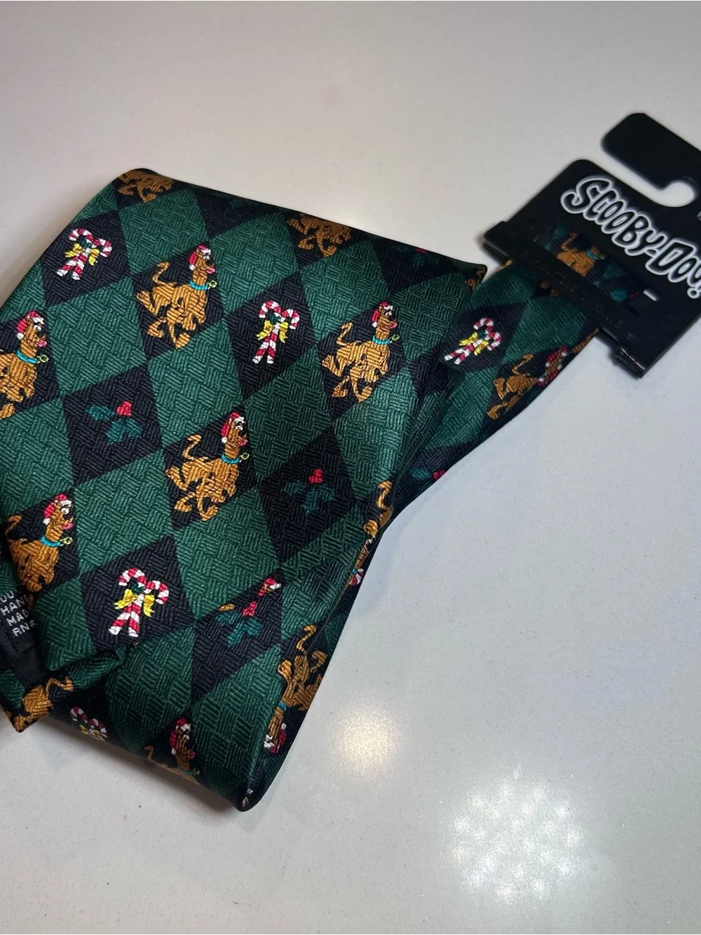 Scooby-Doo Christmas 100% Silk Holiday Necktie NWT